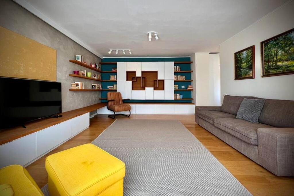 Bright And Modern Home Timisoara Esterno foto